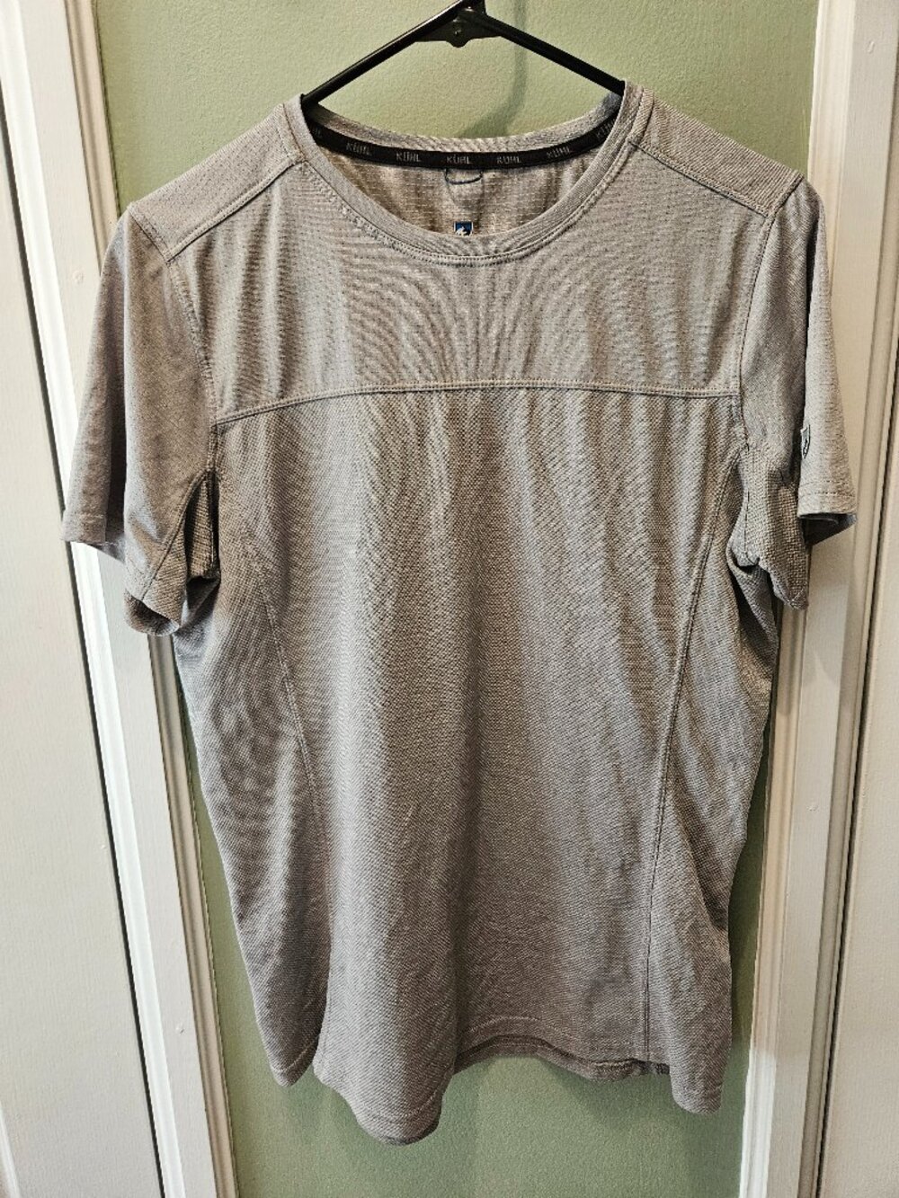 Kuhl Men's Engineered Krew T-Shirt Top Small S Gray Outdoor Athletic Lightweight